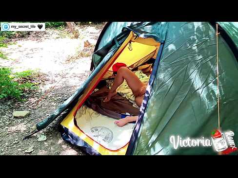 ❤️ Tented Stranger szenvedélyes kézimunkája a kamerában Pornó videó at hu.pornoboden.ru