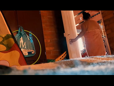 ❤️ A nagybátyám követ a zuhanyzóba, és megdug, miközben zuhanyozom. Pornó videó at hu.pornoboden.ru