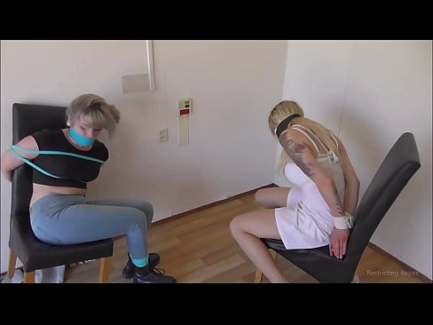 ❤️ Függő / Megkötözve és betömve / Szűzlány a bajban Pornó videó at hu.pornoboden.ru
