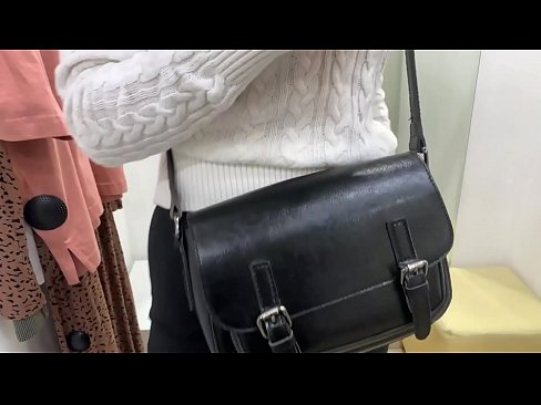 ❤️ Nyilvános maszturbáció a fiatal szuka FeralBerry egy dildóval a próbafülkében Pornó videó at hu.pornoboden.ru